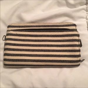 Thirty-One Perfect Cents Wallet